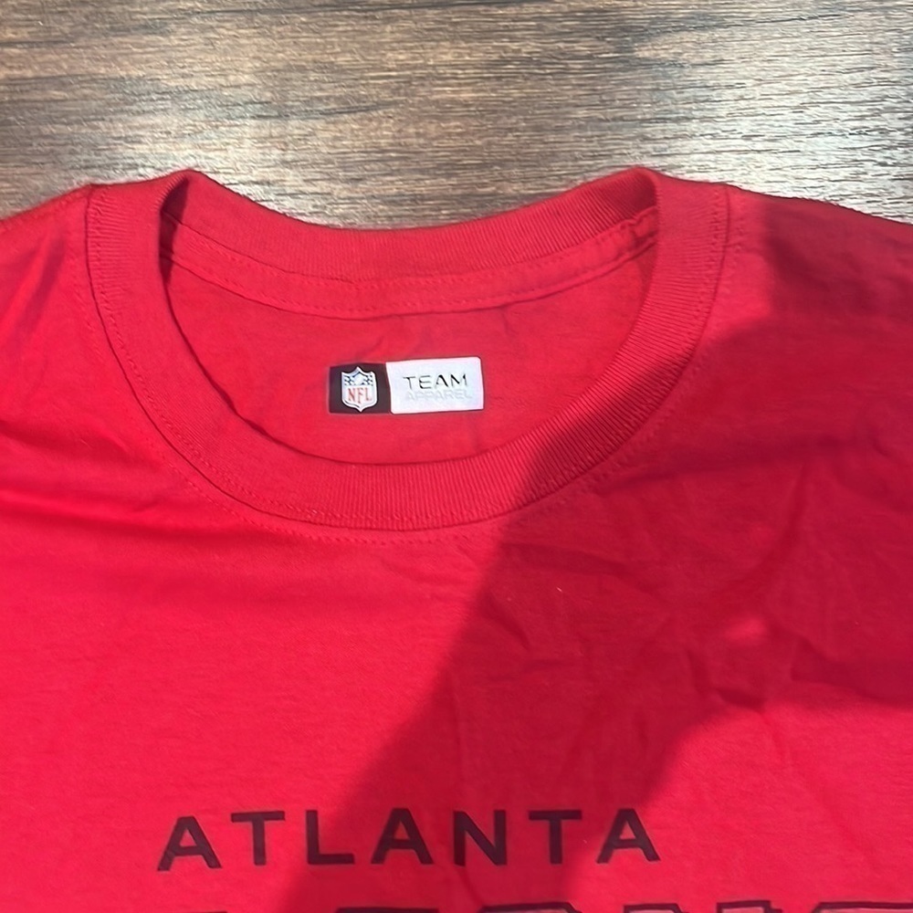 NFL Team Apparel Red Atlanta Falcons Short Sleeved Tee. Size XL - Picture 3 of 8